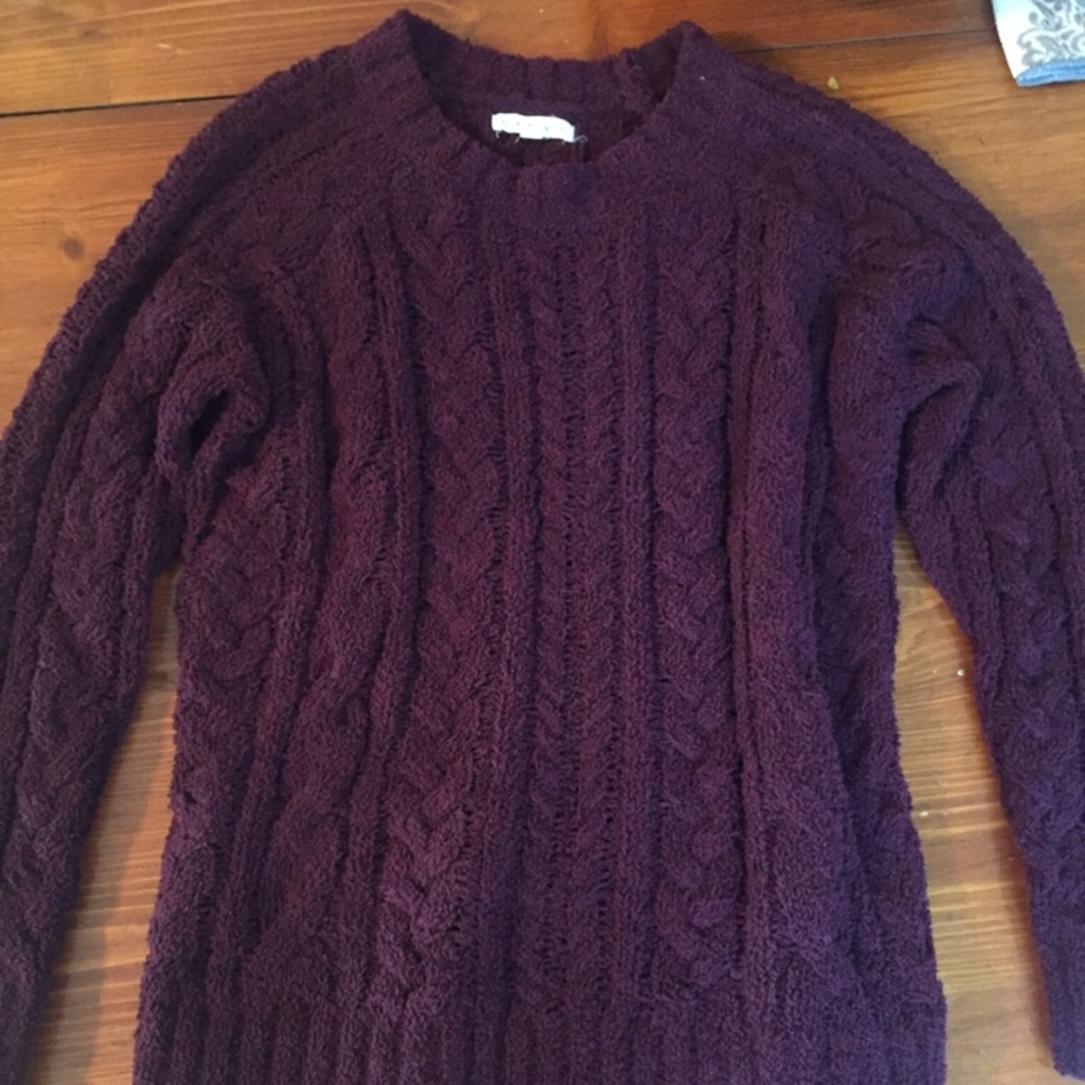 La hearts pacsun cable knit sweater
